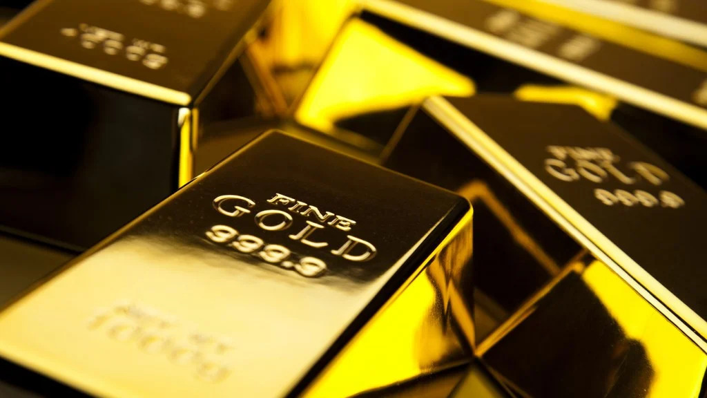 Gold Price Forecast: Bulls Seize Control on Growing Safe Haven Appeal, $2050 Up Next